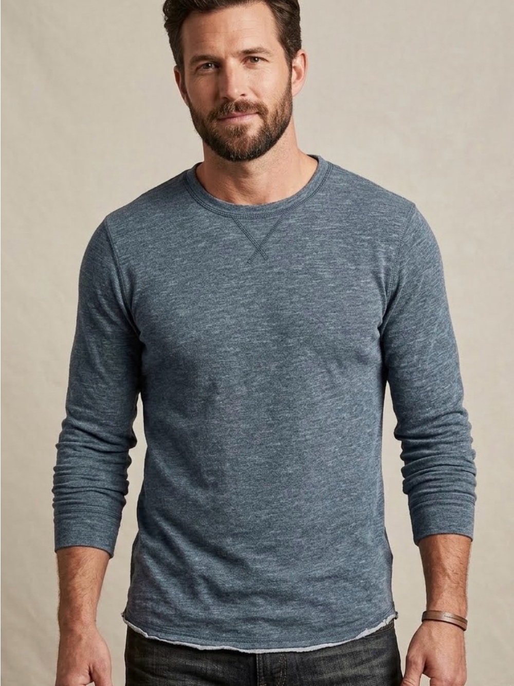 Retrofit Men’s Size M Blue Heather Long-Sleeve Crewneck Shirt